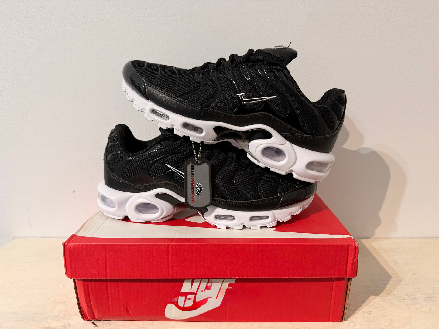 Bambas blcancas y negras