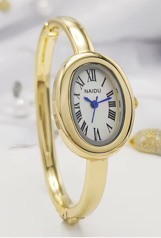 Reloj Brazalete con Números Romanos